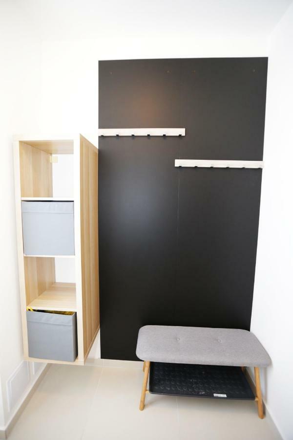 Samorin - Apartment In The Center - Private Parking - Klimatizacia מראה חיצוני תמונה